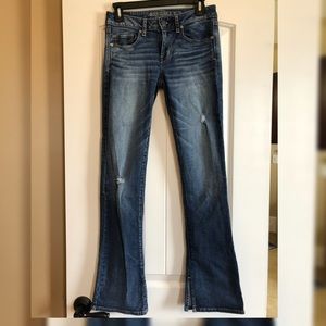 American Eagle. Skinny Kick Jeans. Size 4 regular